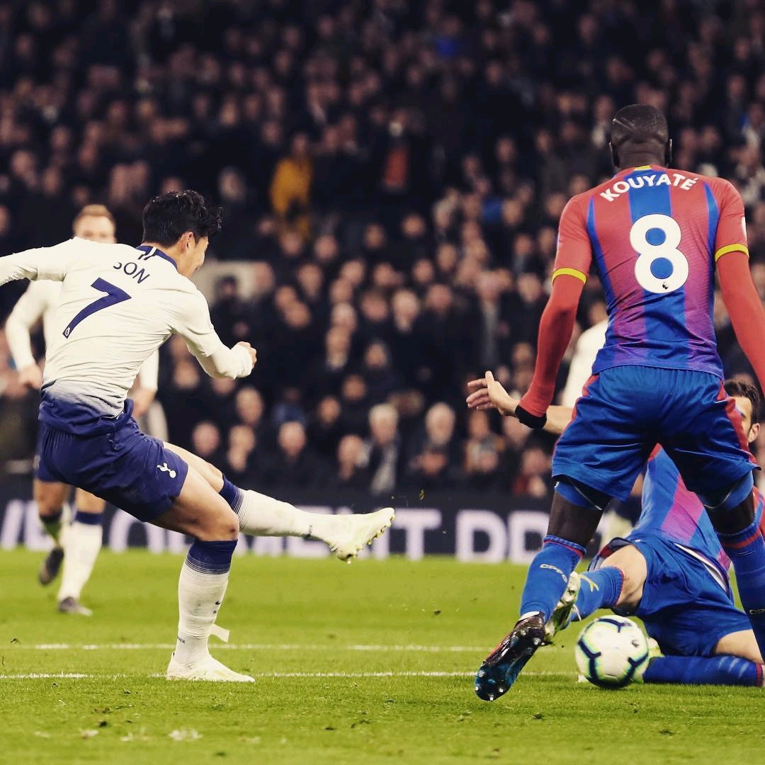 默默地扮演 默默地扮演